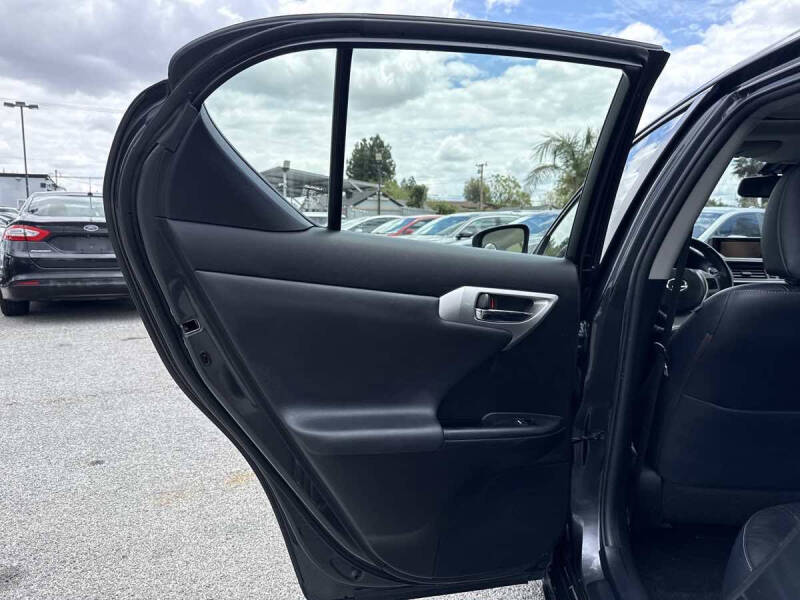 2011 Lexus CT 200h