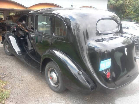1937 Packard Super 8