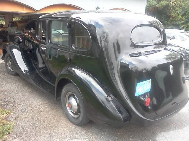 1937 Packard Super 8