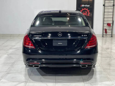 2016 Mercedes-Benz S-Class AMG S 63
