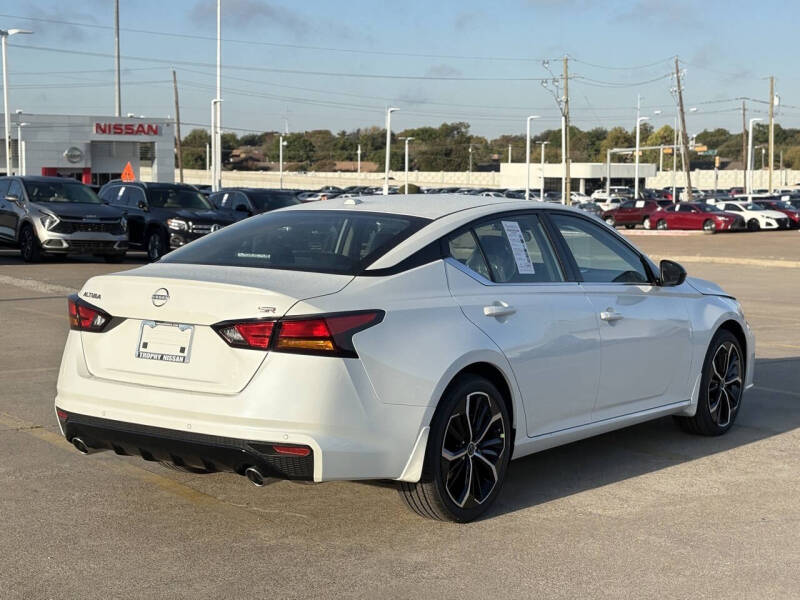 2025 Nissan Altima 2.5 SR