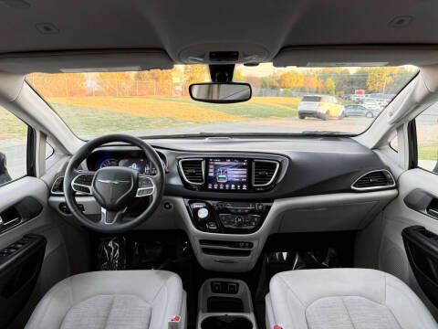 2018 Chrysler Pacifica Hybrid Touring Plus