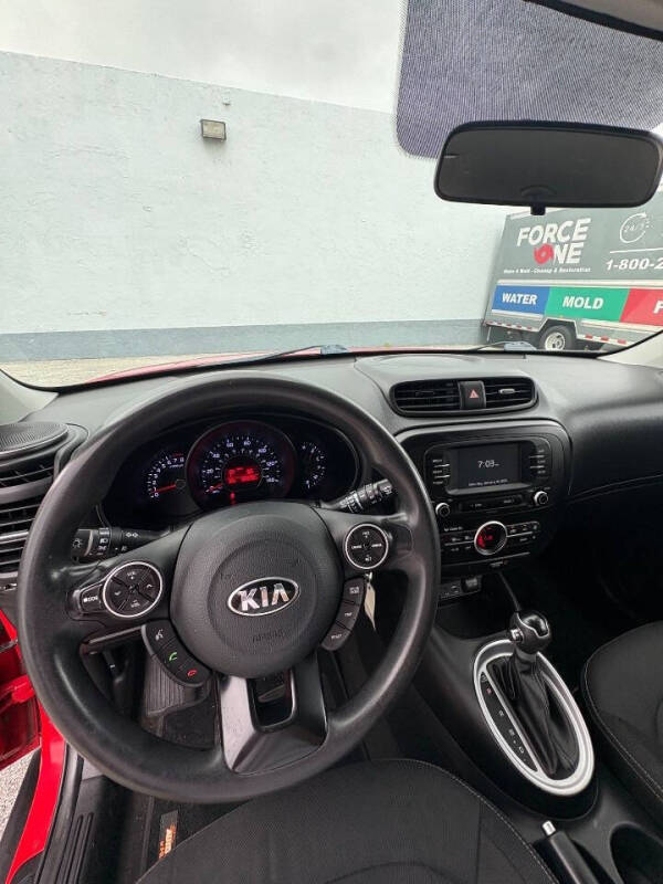 2017 Kia Soul +