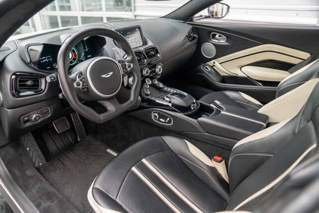 2020 Aston Martin Vantage 3