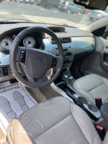 2010 Ford Focus SEL