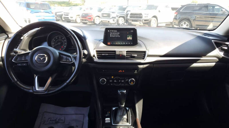 2018 Mazda MAZDA3 Touring