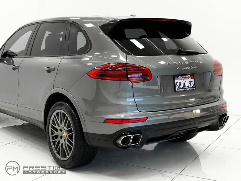 2017 Porsche Cayenne Turbo