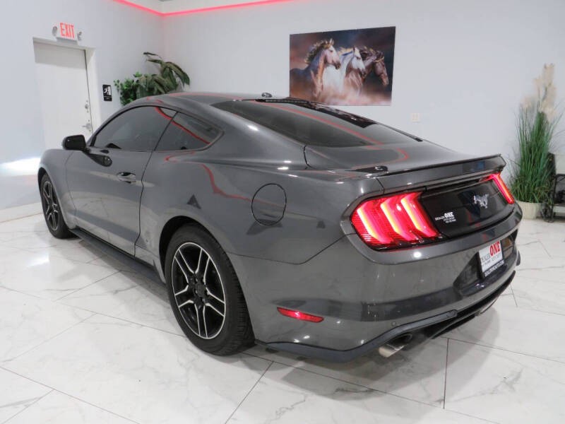 2019 Ford Mustang EcoBoost