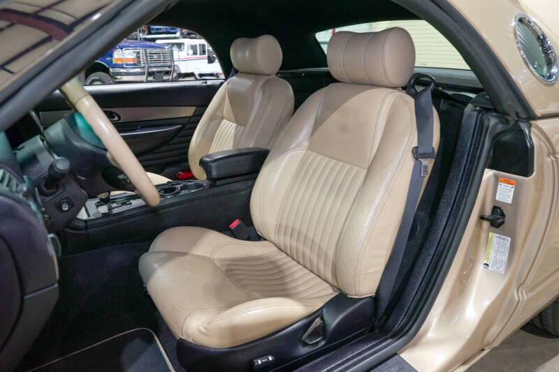 2005 Ford Thunderbird Deluxe