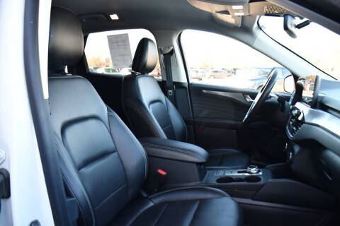 2021 Ford Escape Hybrid Titanium