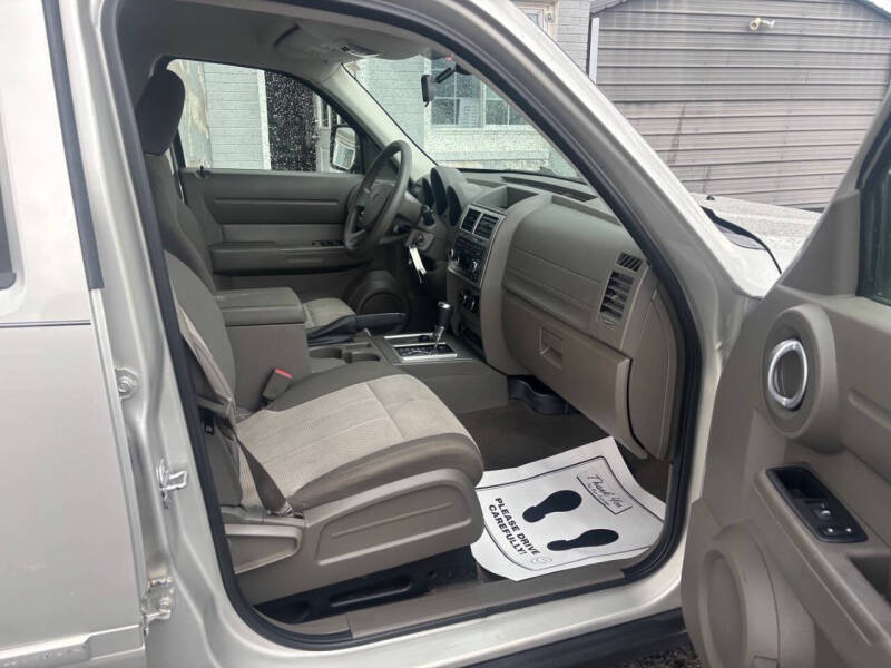 2009 Dodge Nitro SE