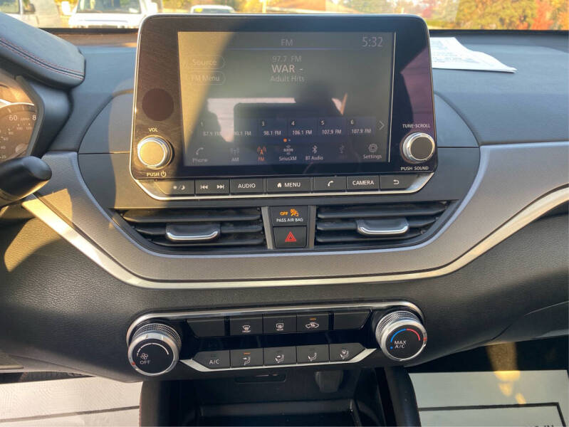 2024 Nissan Altima 2.5 SR