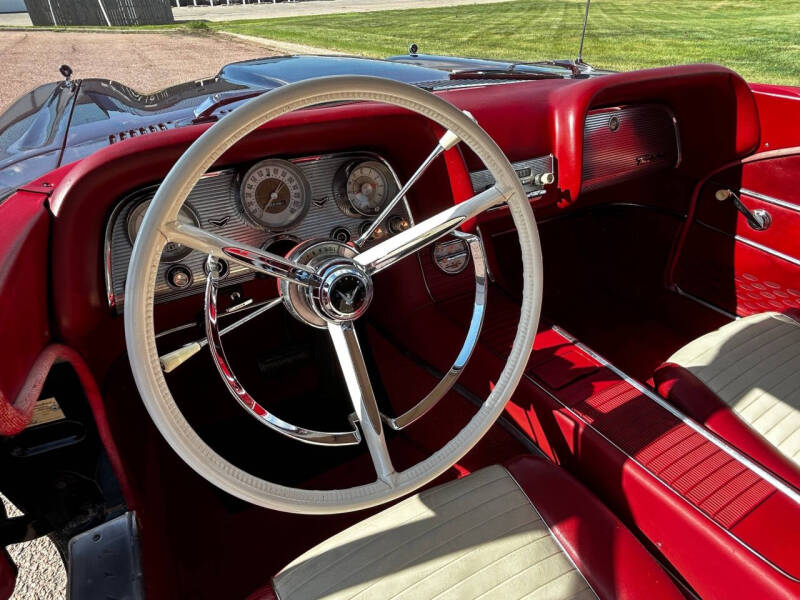 1959 Ford Thunderbird