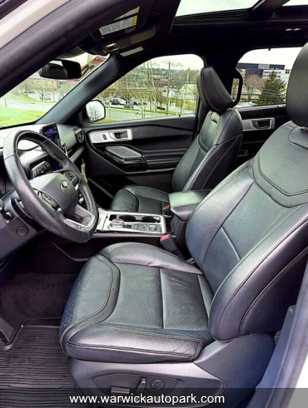 2021 Ford Explorer ST