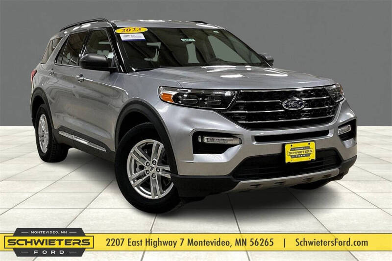 2023 Ford Explorer XLT's photo