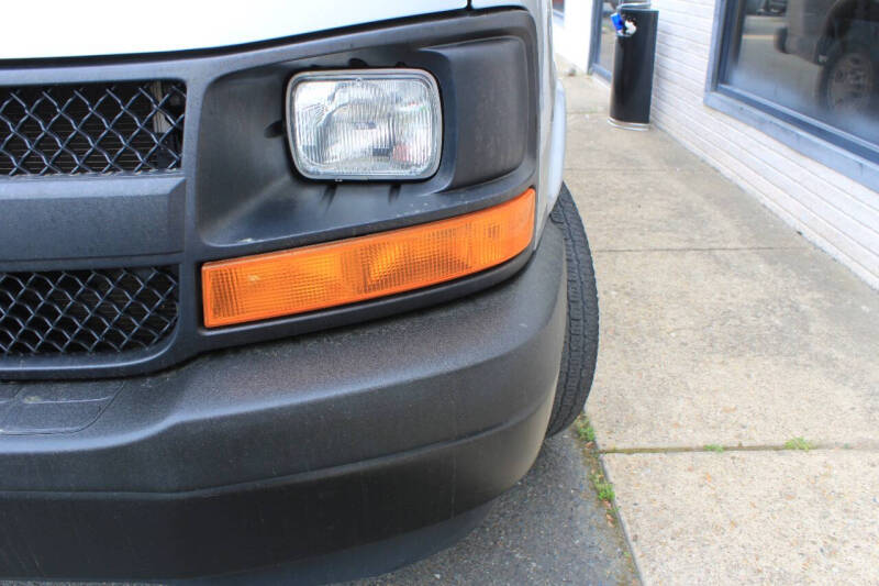 2017 Chevrolet Express 2500