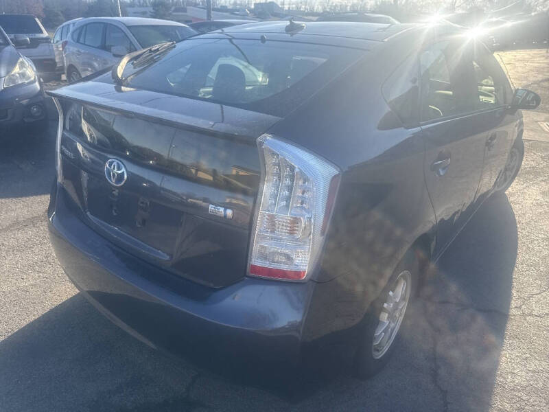 2010 Toyota Prius III