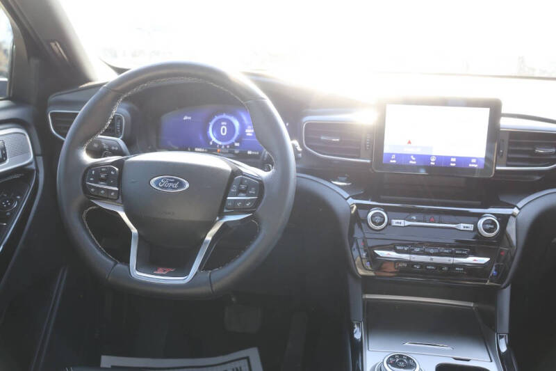 2023 Ford Explorer ST