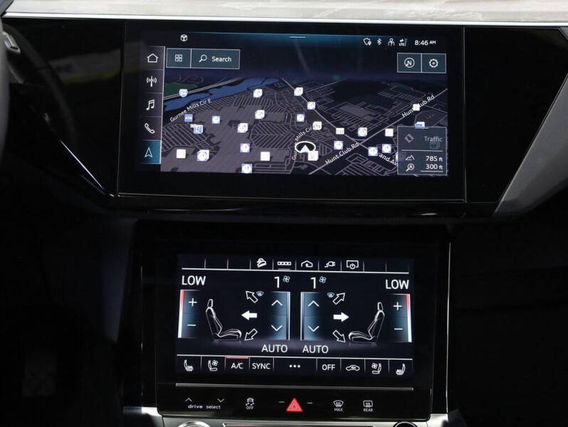 2023 Audi e-tron quattro Premium Plus