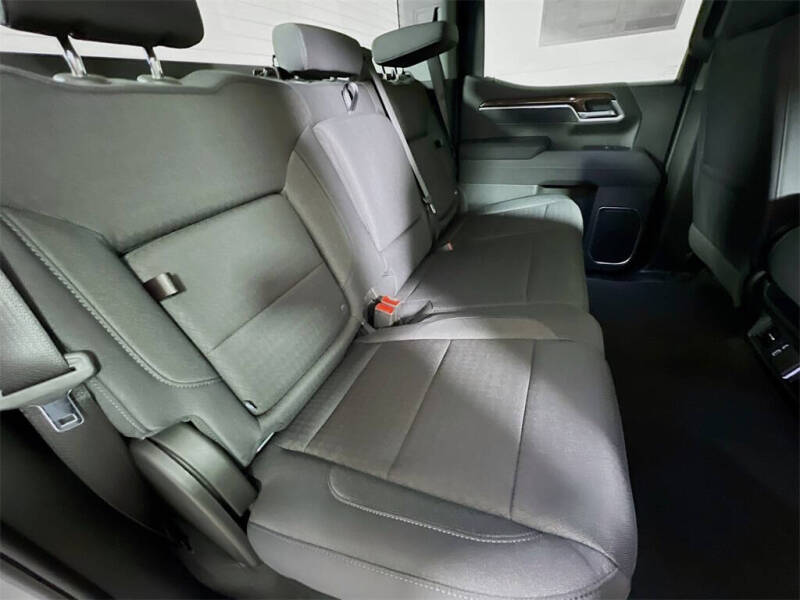 2026 GMC Sierra 1500 Elevation Standard