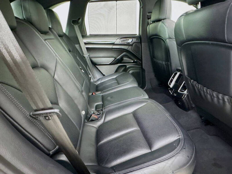 2016 Porsche Cayenne