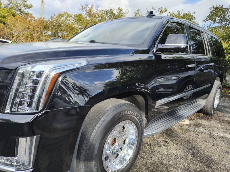 2016 Cadillac Escalade ESV Standard