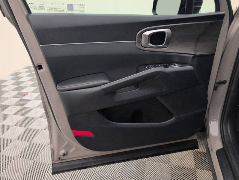 2025 Kia Sorento X-Line EX