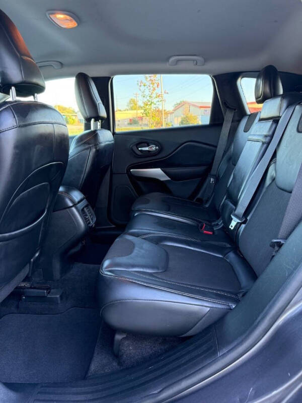 2018 Jeep Cherokee Latitude Plus