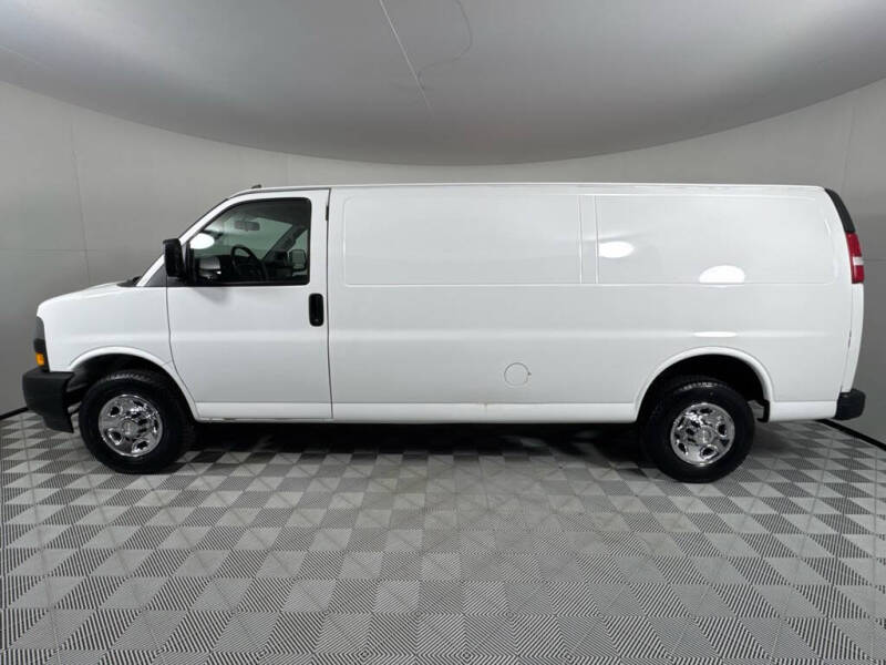 2020 Chevrolet Express 2500