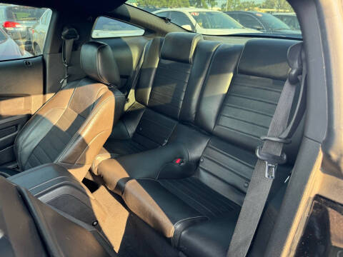 2010 Ford Mustang V6