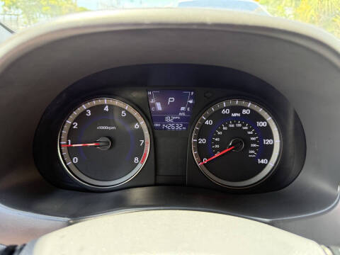 2012 Hyundai Accent GS