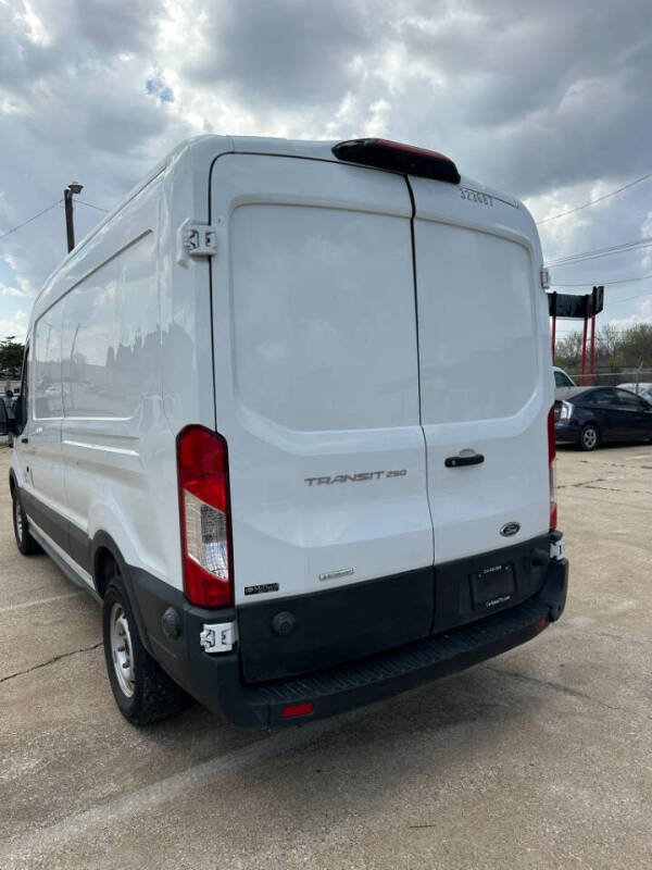 2020 Ford Transit 250