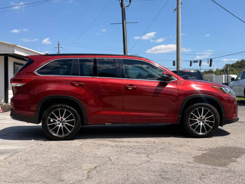 2018 Toyota Highlander SE