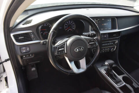 2019 Kia Optima LX