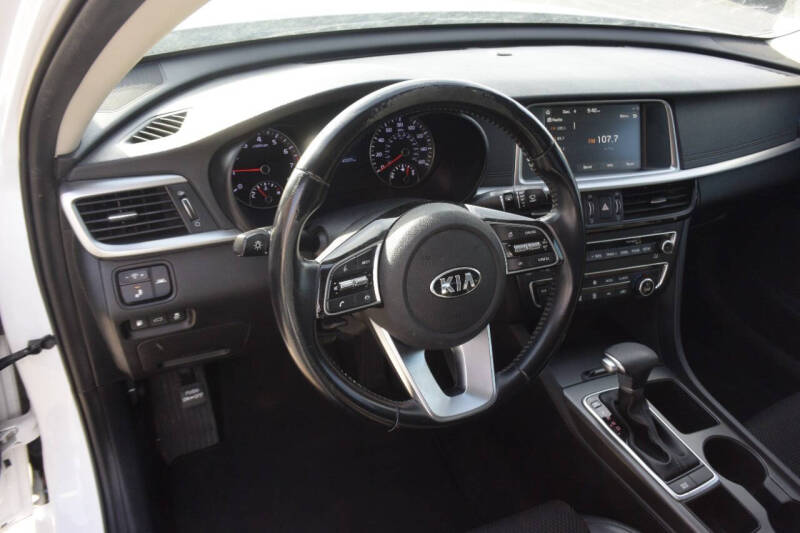 2019 Kia Optima LX
