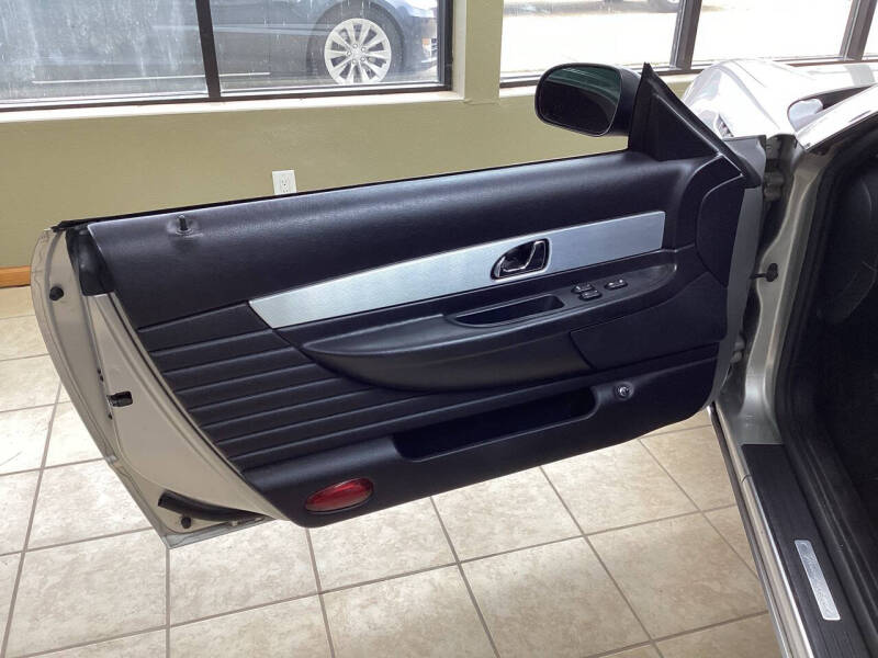 2004 Ford Thunderbird Deluxe