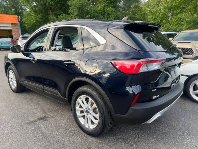2021 Ford Escape SE
