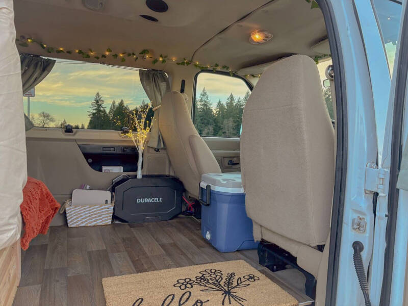 2008 Ford E-Series E-350 SD XLT
