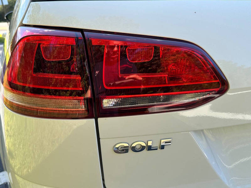 2016 Volkswagen Golf SportWagen TSI S