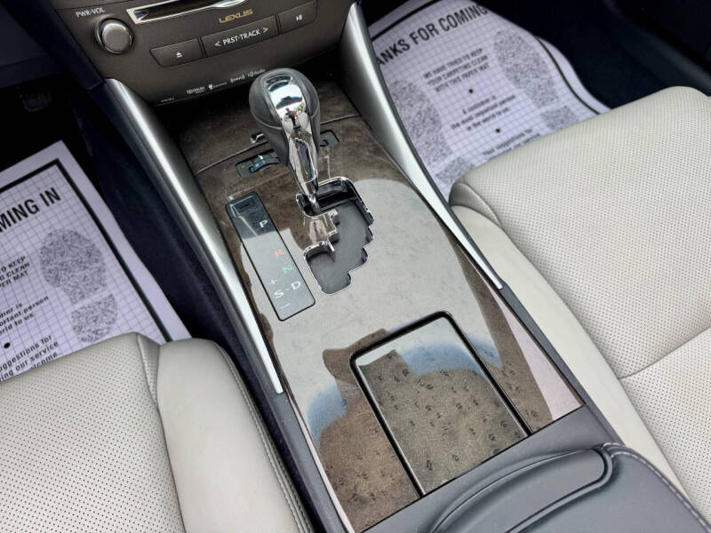2013 Lexus IS 250C