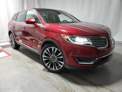 2017 Lincoln MKX for sale at Tradewind Car Co in Muskegon MI