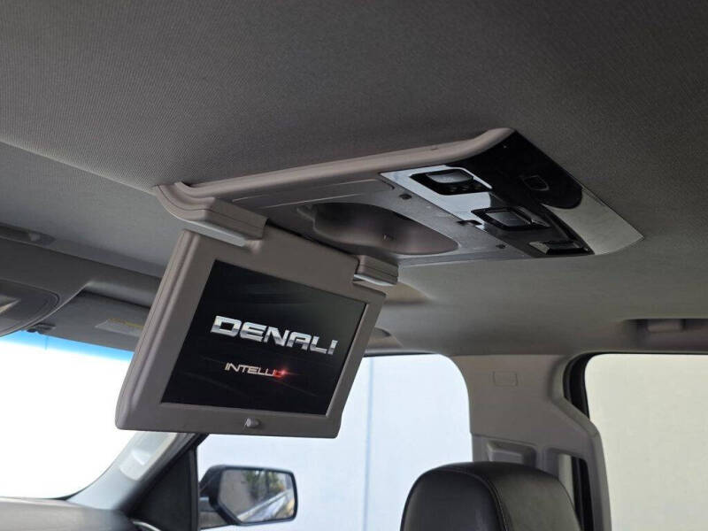 2017 GMC Yukon Denali