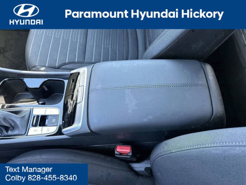 2025 Hyundai Santa Cruz SE