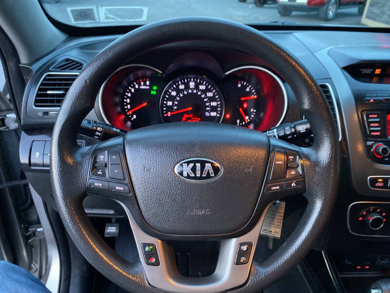 2015 Kia Sorento LX