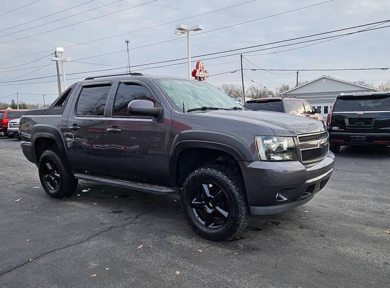 2011 Chevrolet Avalanche LS