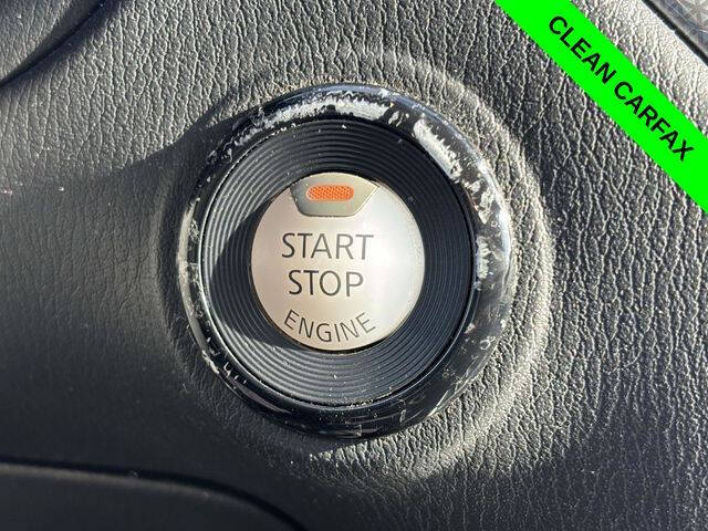 2017 Nissan Pathfinder SL