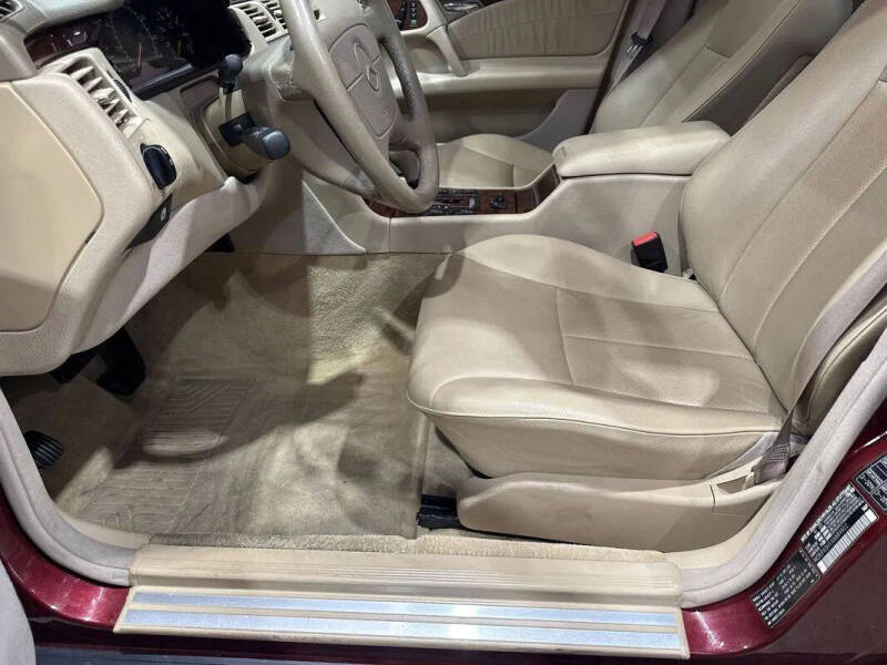 1999 Mercedes-Benz E-Class E 320