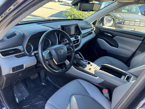 2021 Toyota Highlander Hybrid XLE