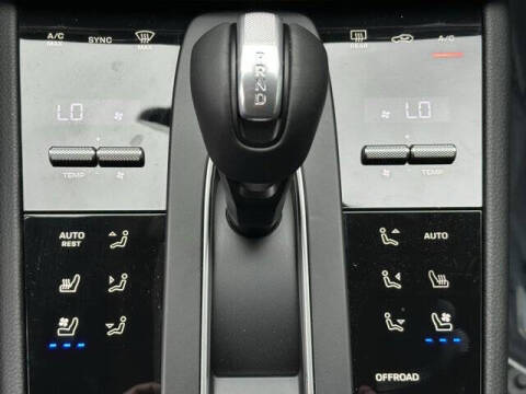 2026 Porsche Macan S