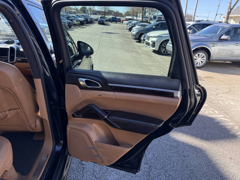 2016 Porsche Cayenne GTS